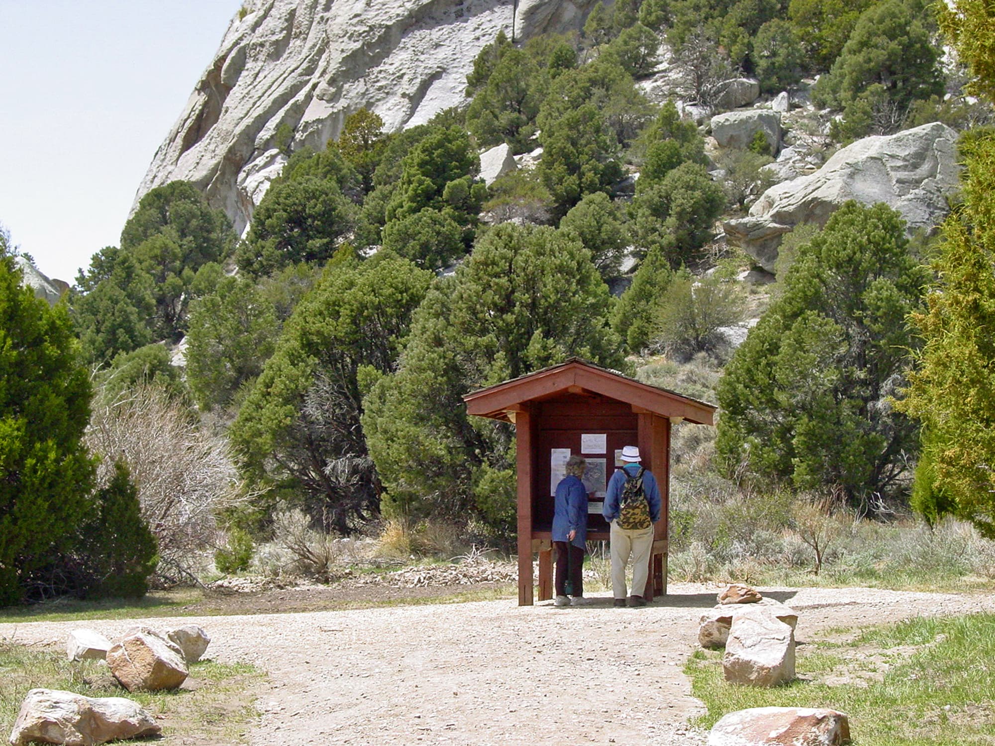 Backyard Boulders Trailhead