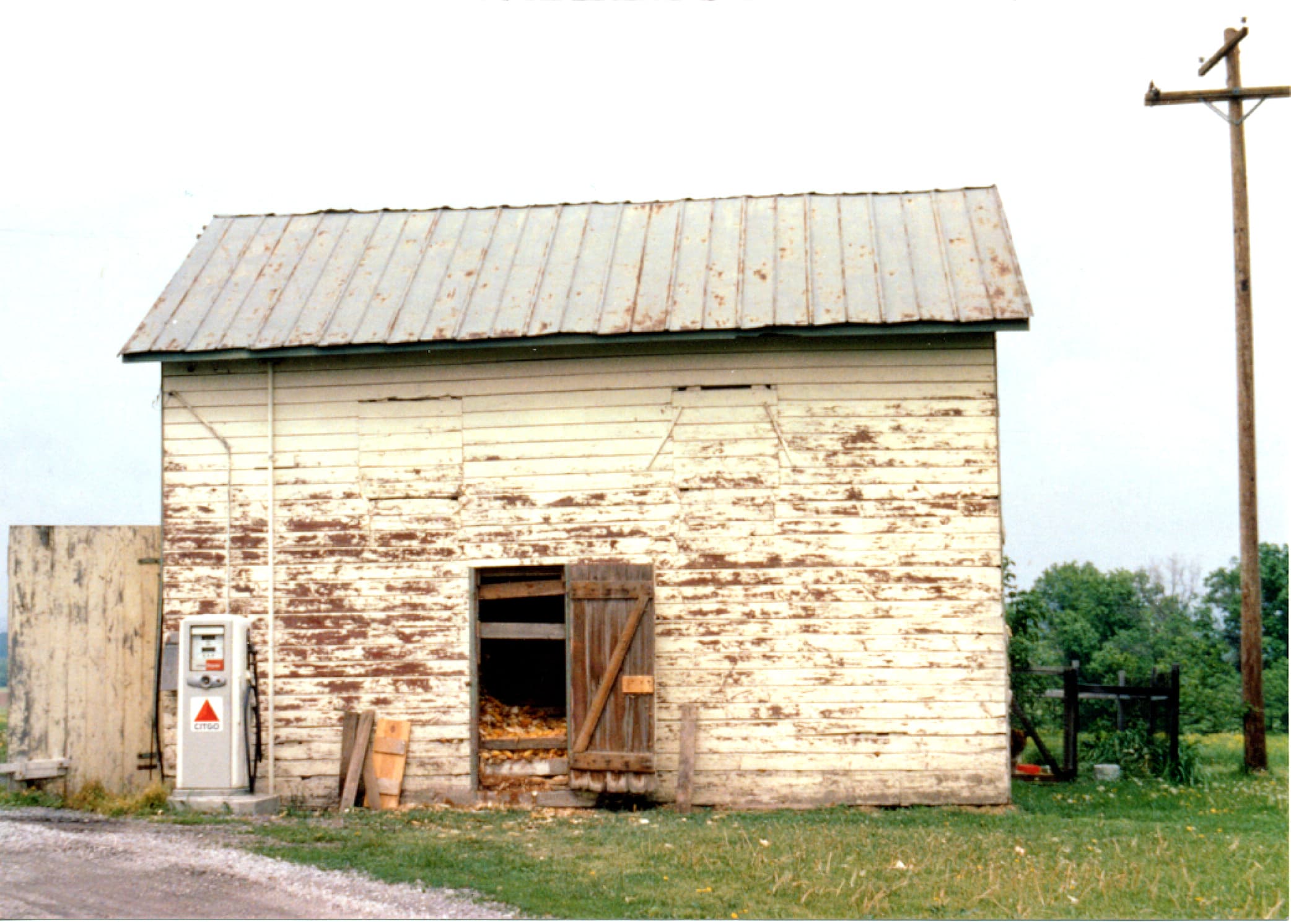 Farm 2 Garage and Corn Crib