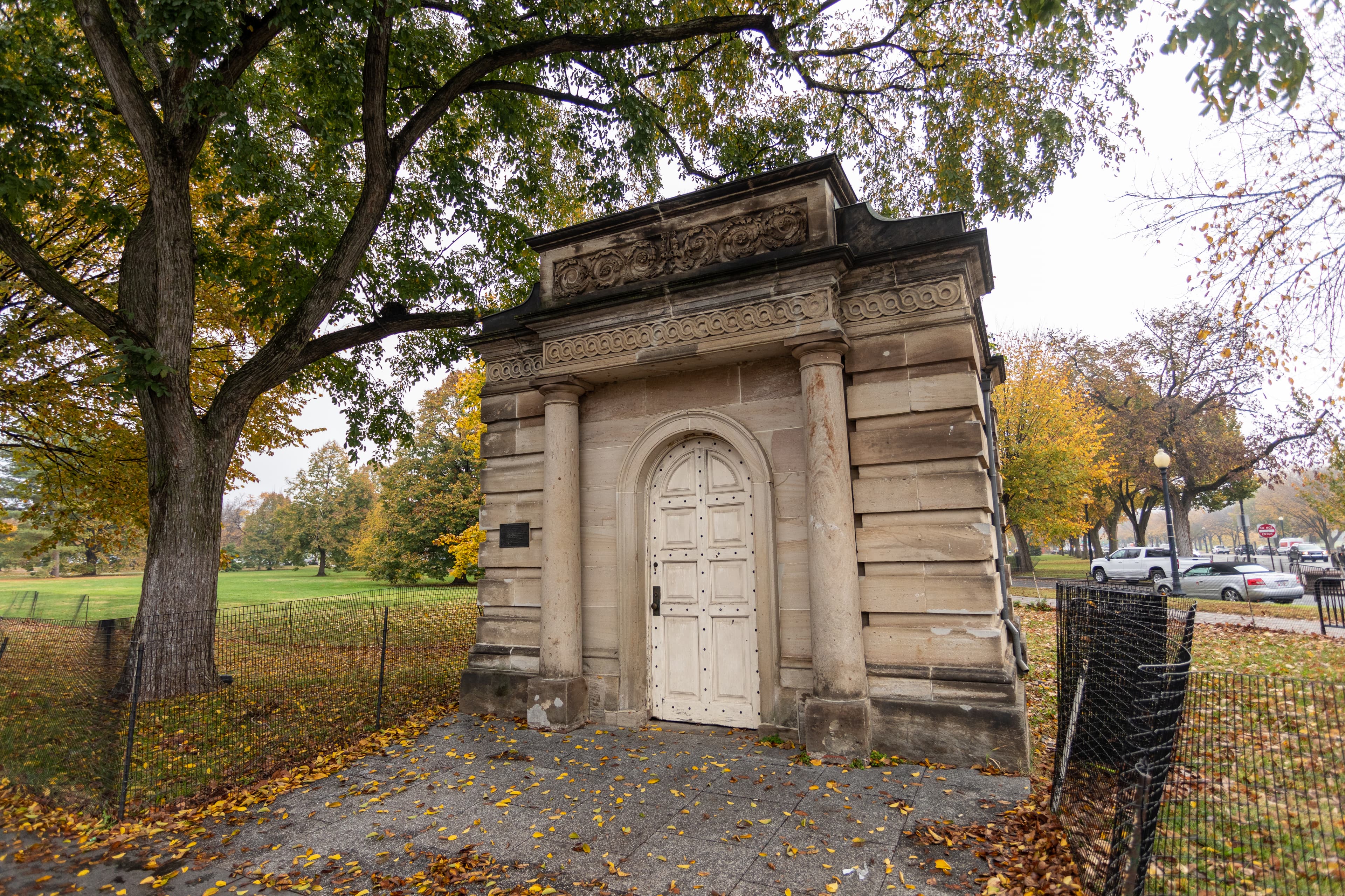 Bulfinch Gatehouse West