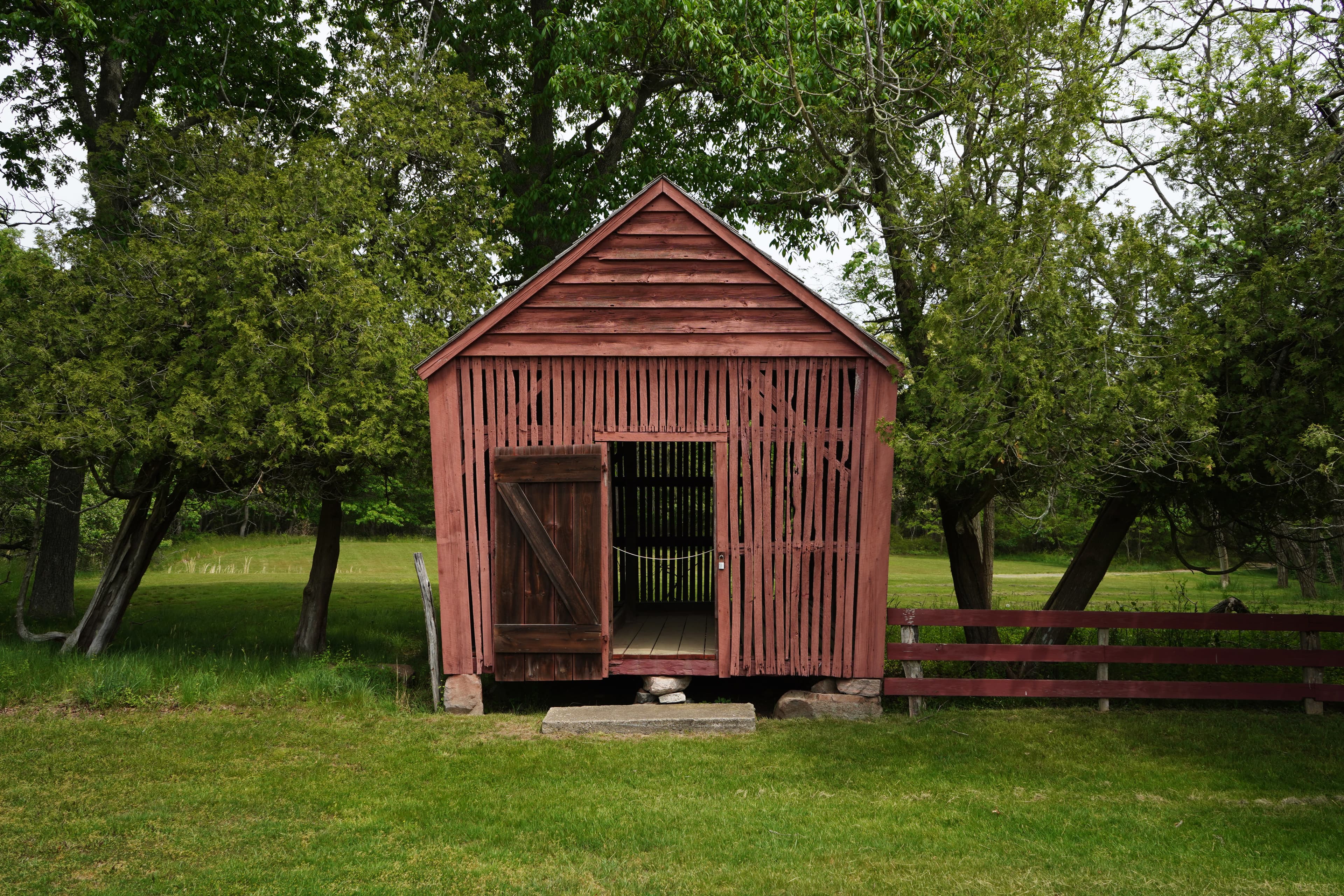 Barnyard Trail: Corn Crib