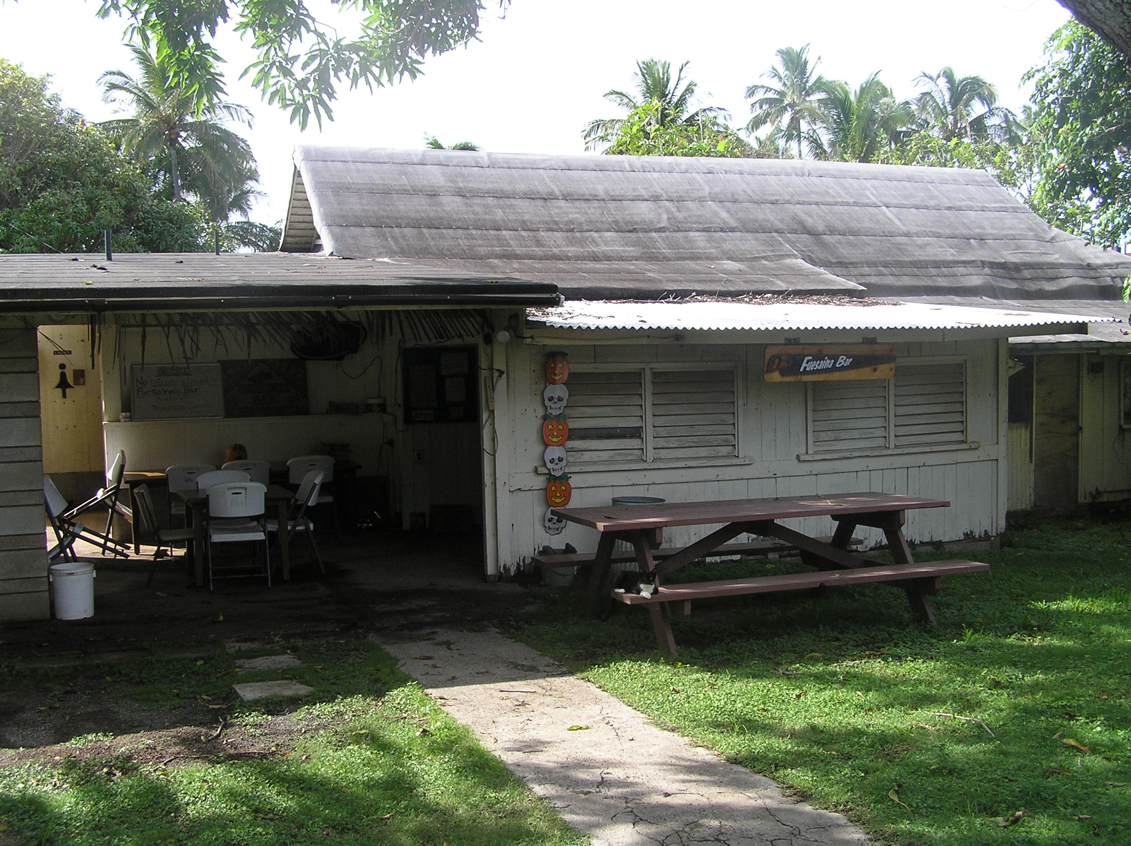 Fuesaina’s Bar