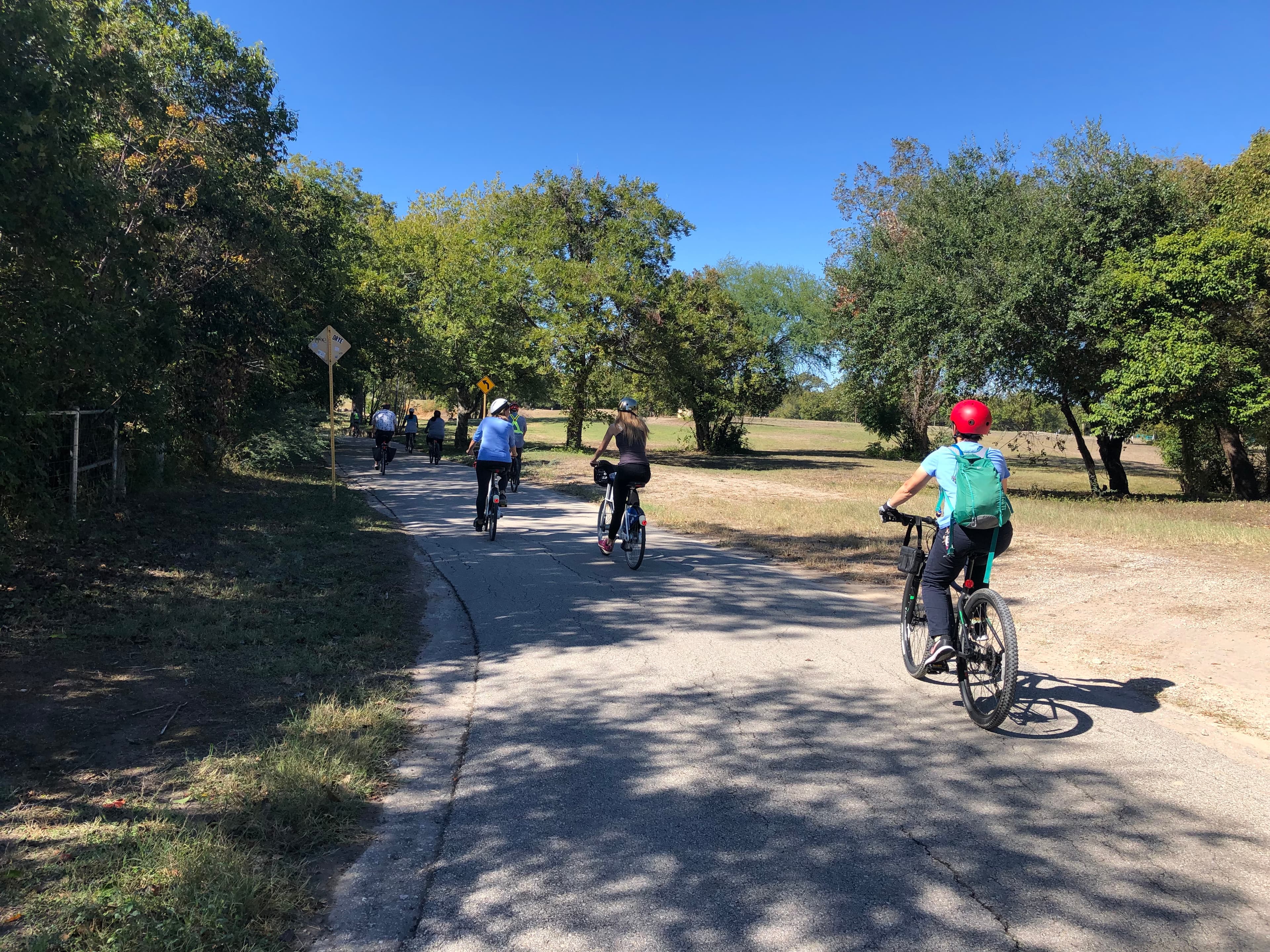 E. Pyron Drive Trailhead - San Antonio River Hike & Bike