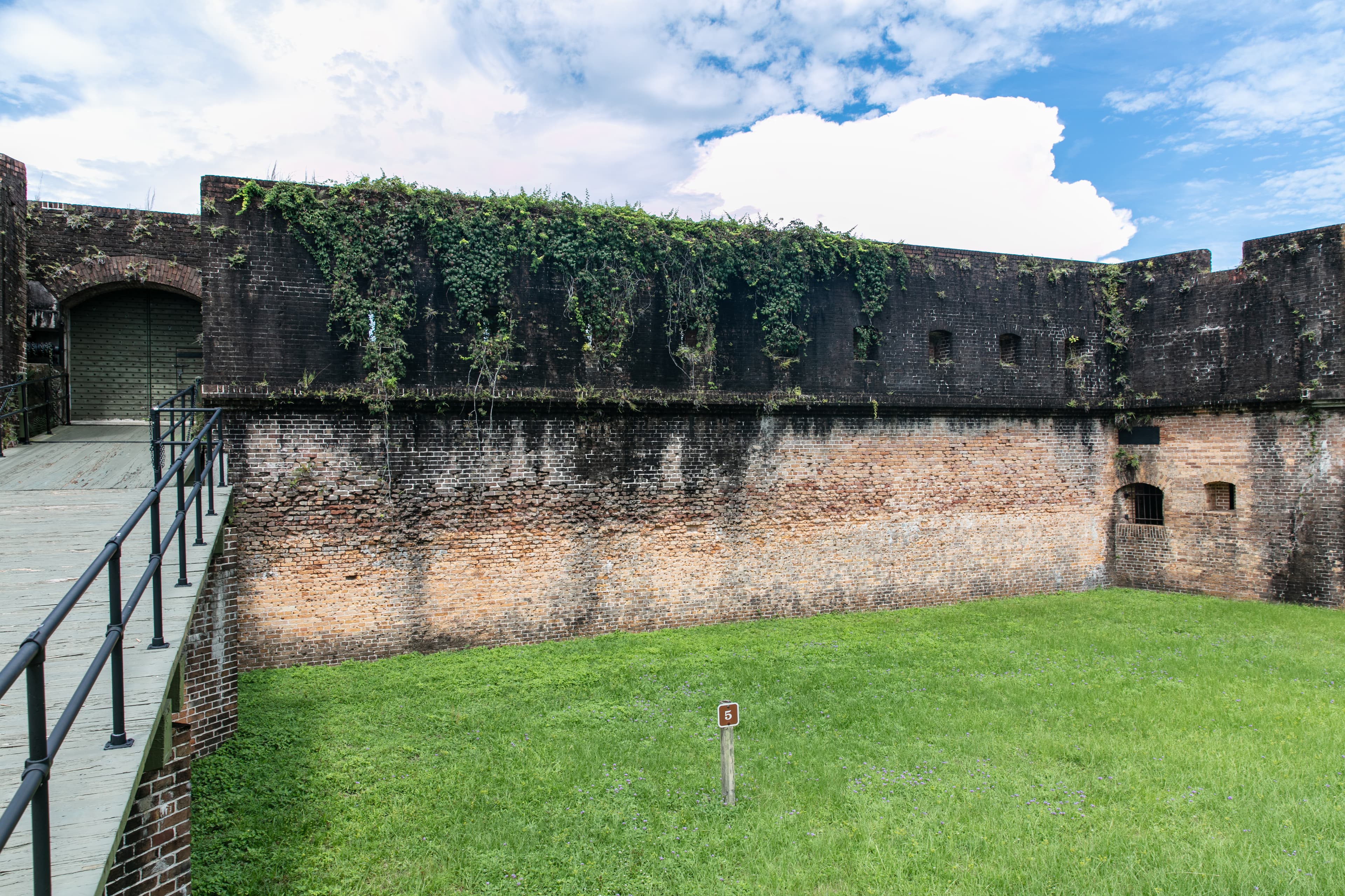 Advanced Redoubt Tour Stop 4: Wall Pitting