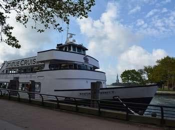 Ferry: Ellis Island to Battery Park, New York