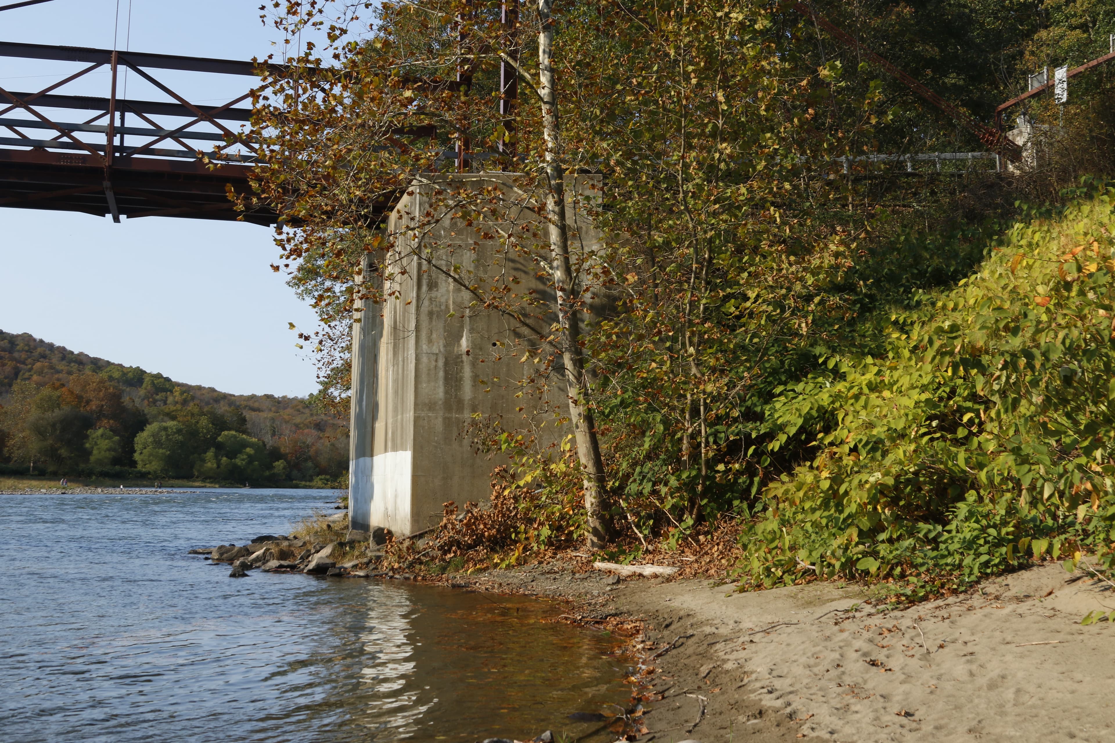 Kellams Bridge River Access