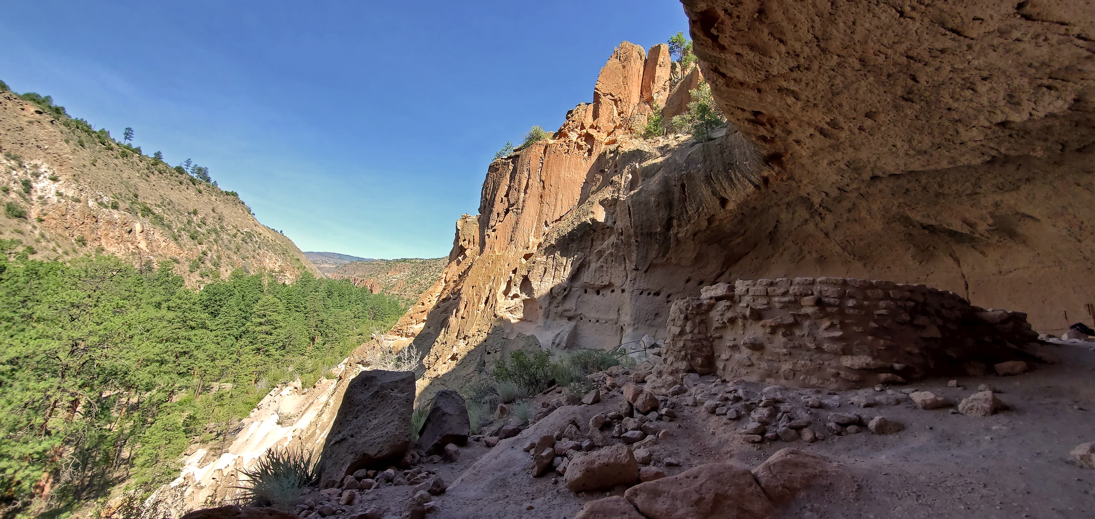 Alcove House Pueblo Loop Trail Stop 22