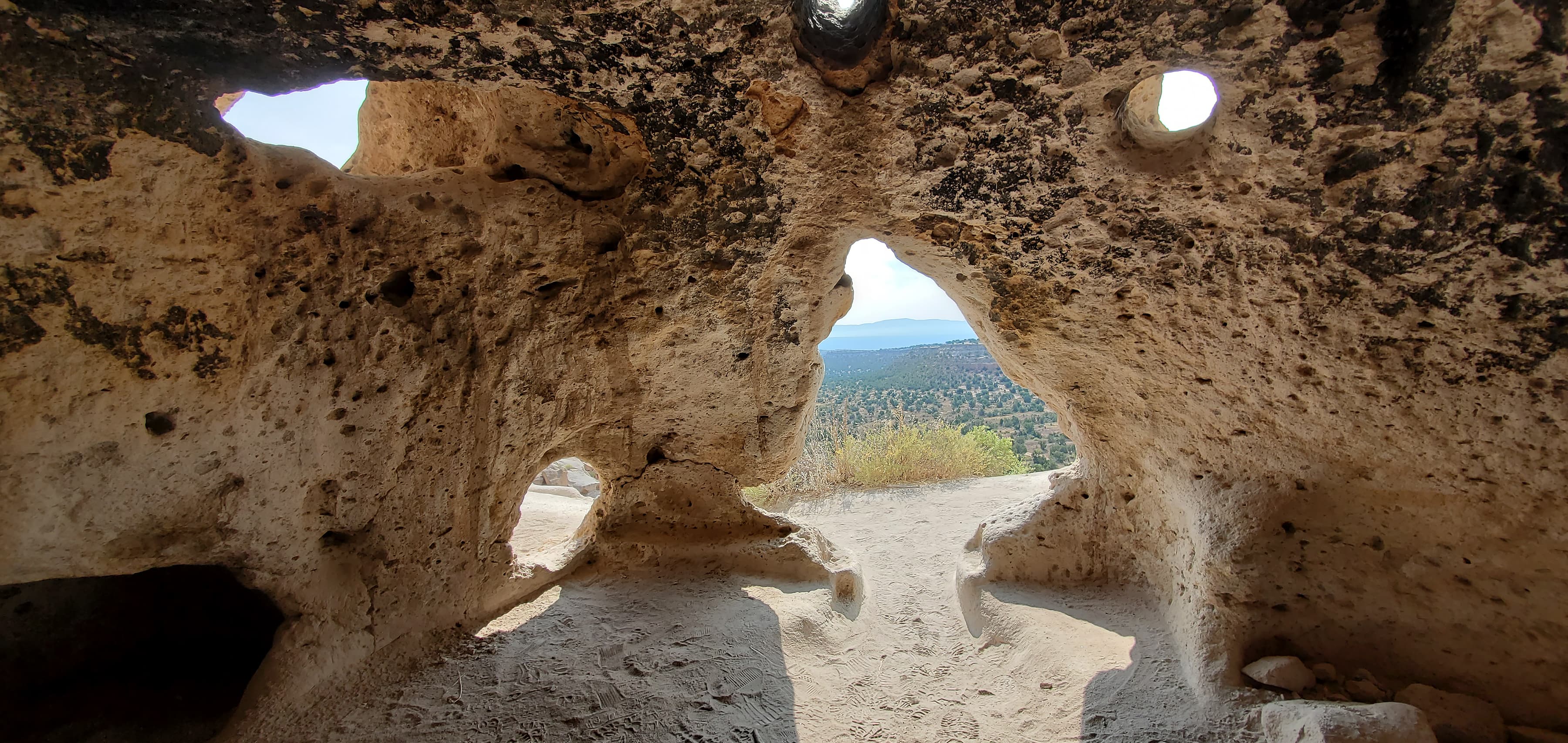 Carved Trail Tsankawi Guided Hike Stop 16