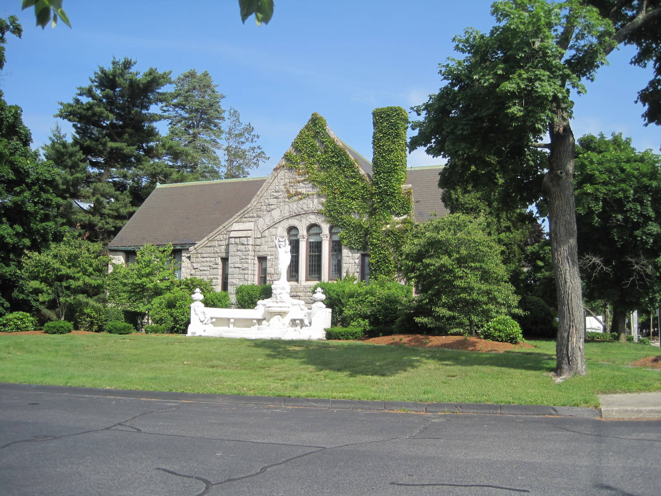 Bancroft Memorial Library