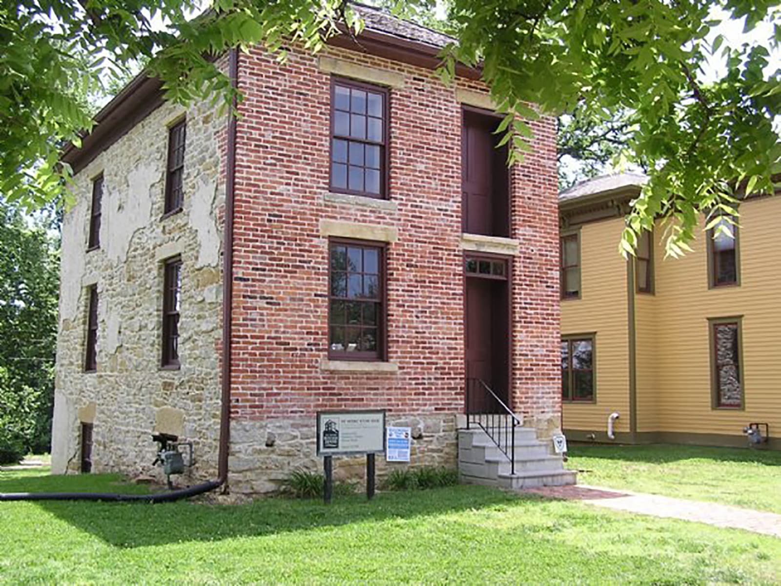 Ritchie House