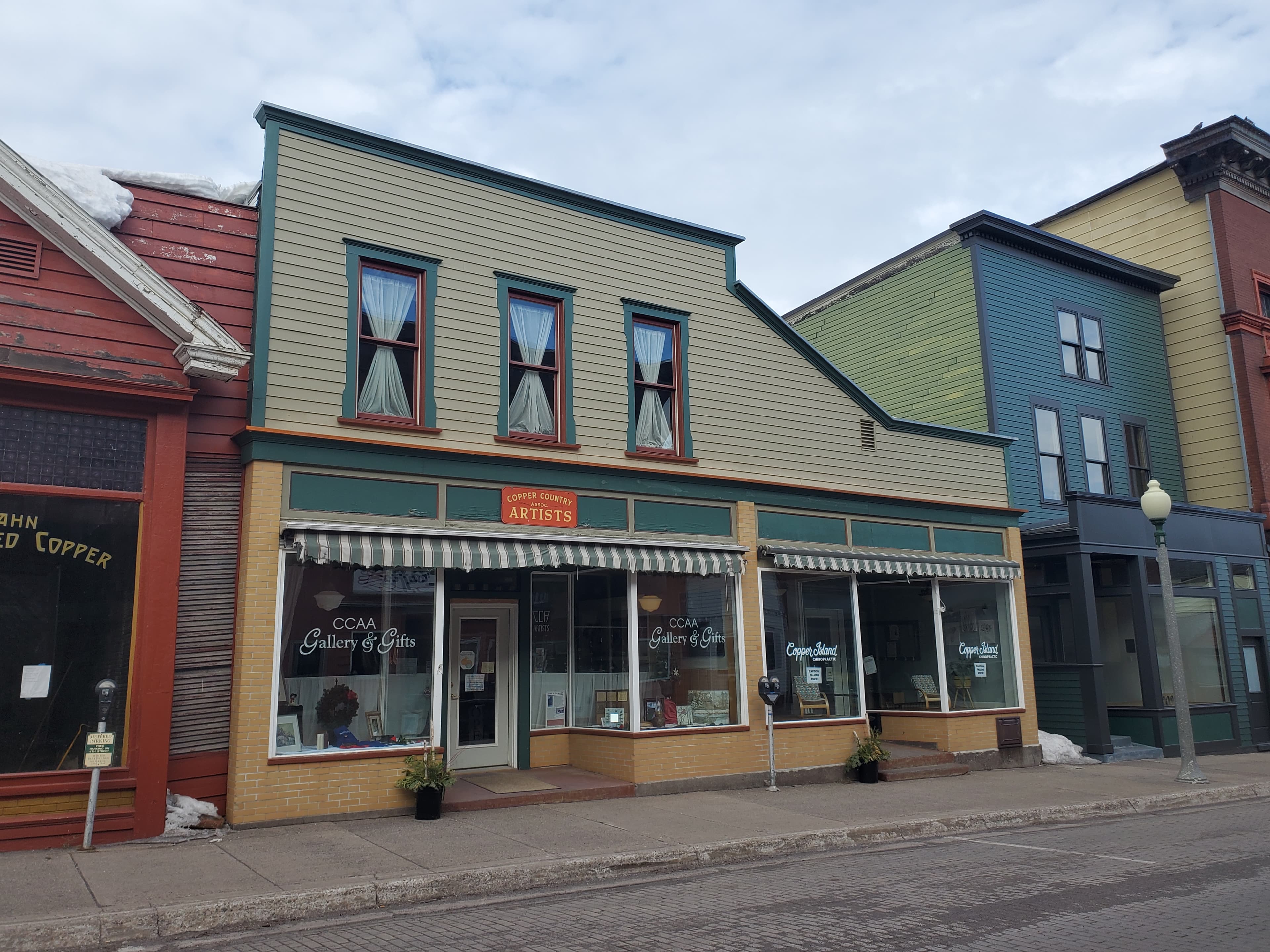 205-207 5th St.