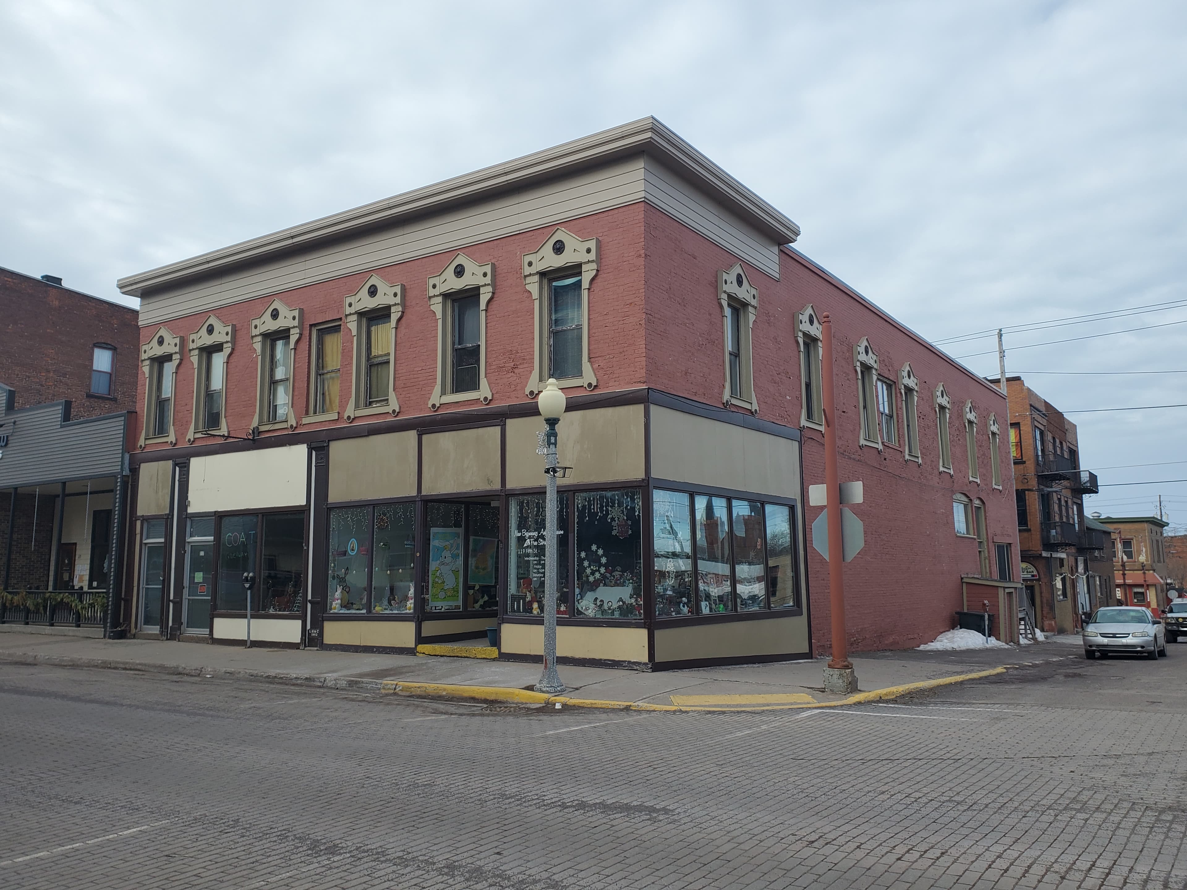 119 5th St. Hennes Block