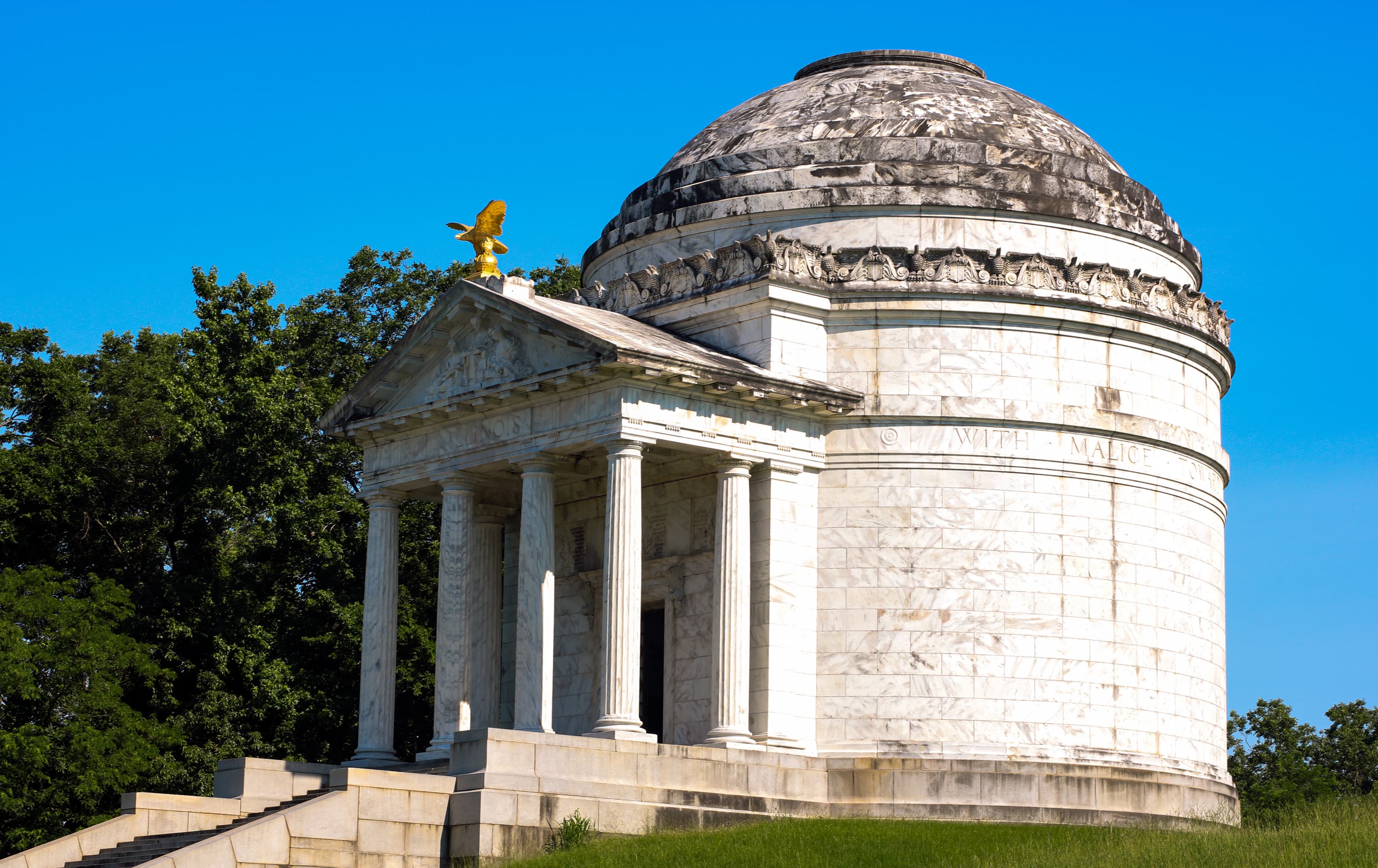 Illinois Memorial