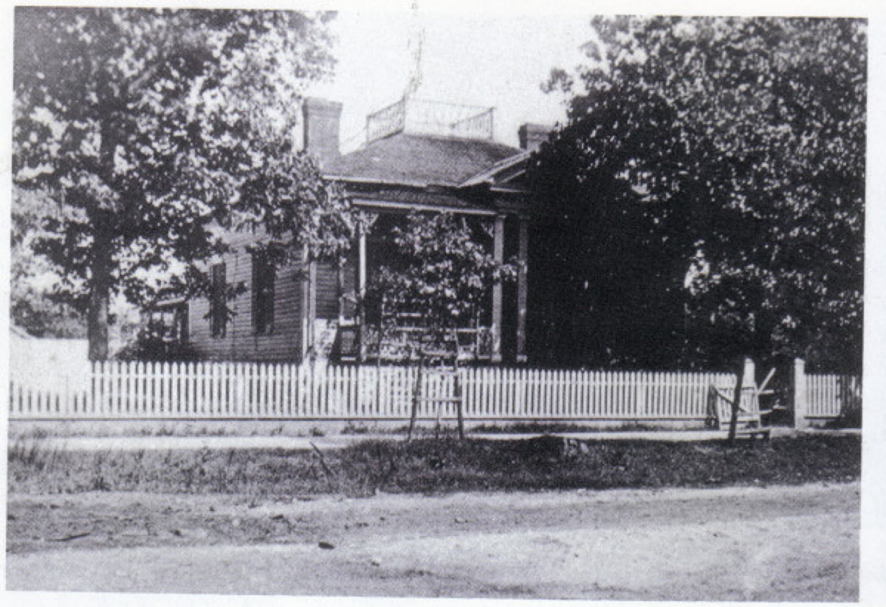 Corinth Tour #1, Stop #4 - Rose Cottage