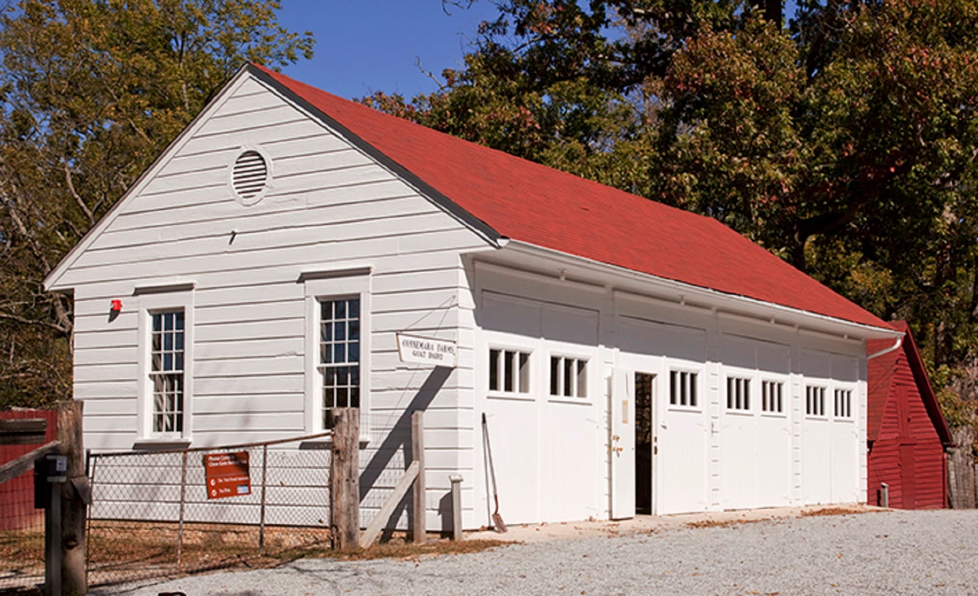 Barn Garage