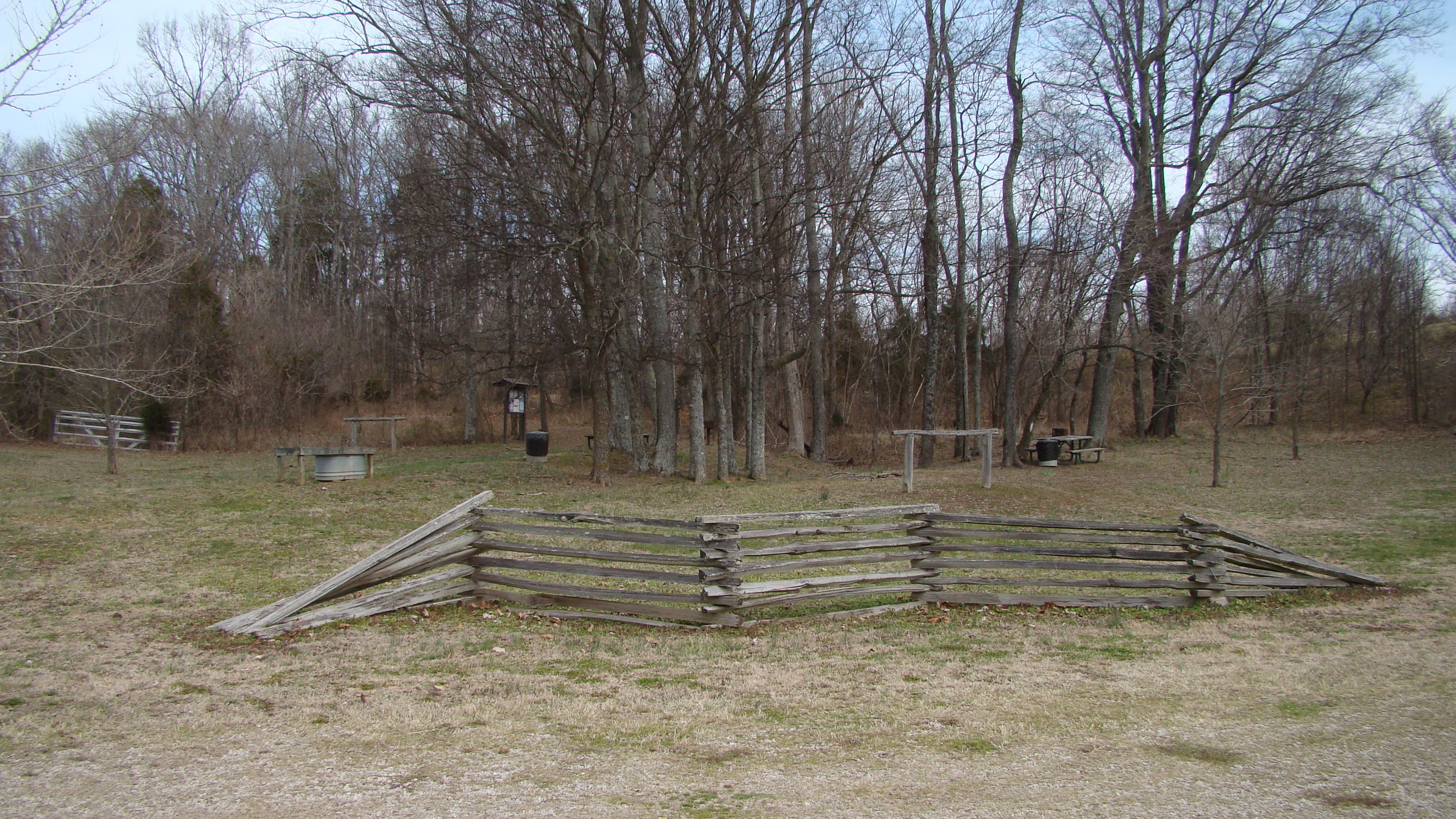 Highland Rim Section Southern Terminus Trailhead, Milepost 408