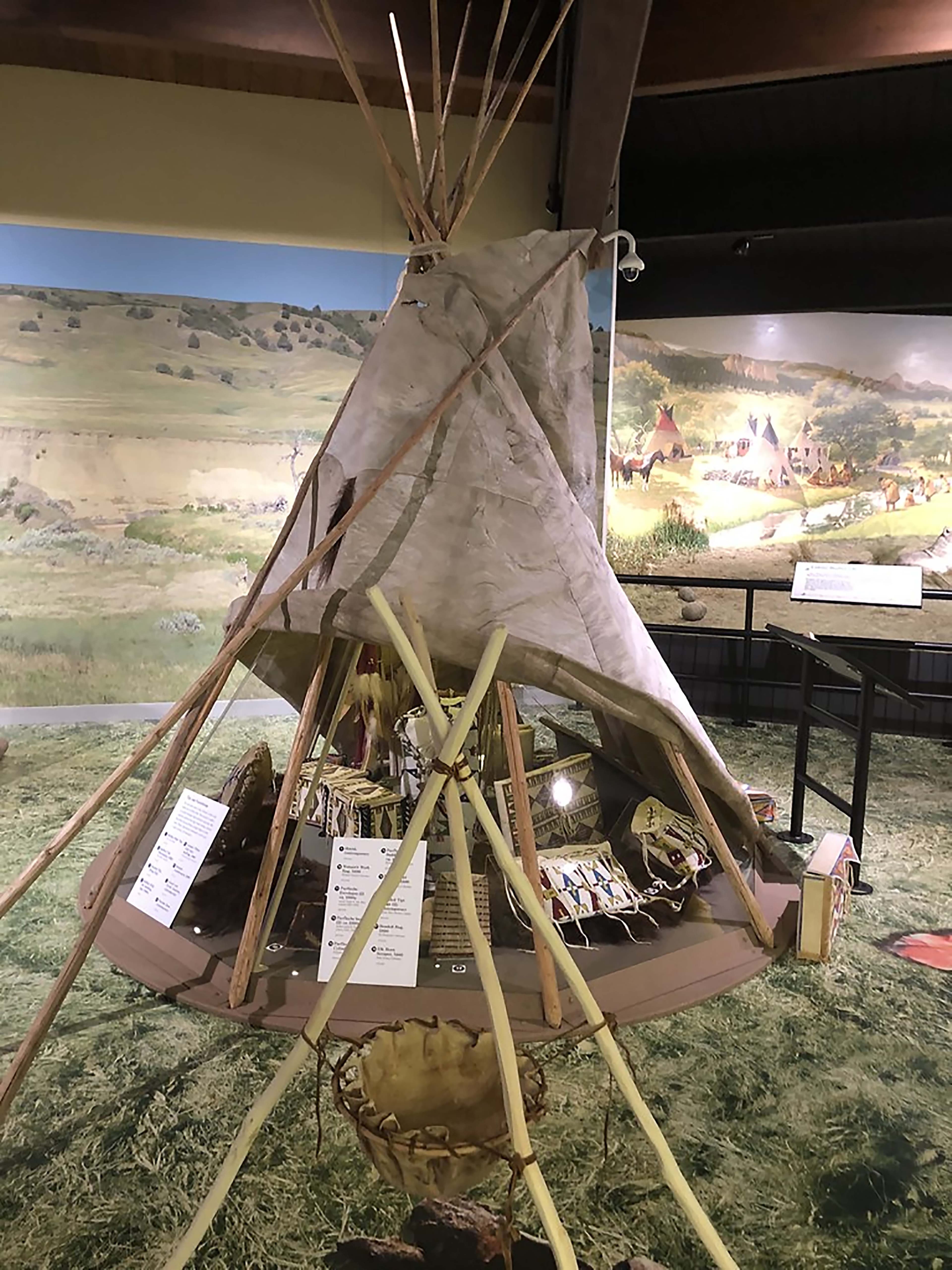 Akta Lakota Museum and Cultural Center