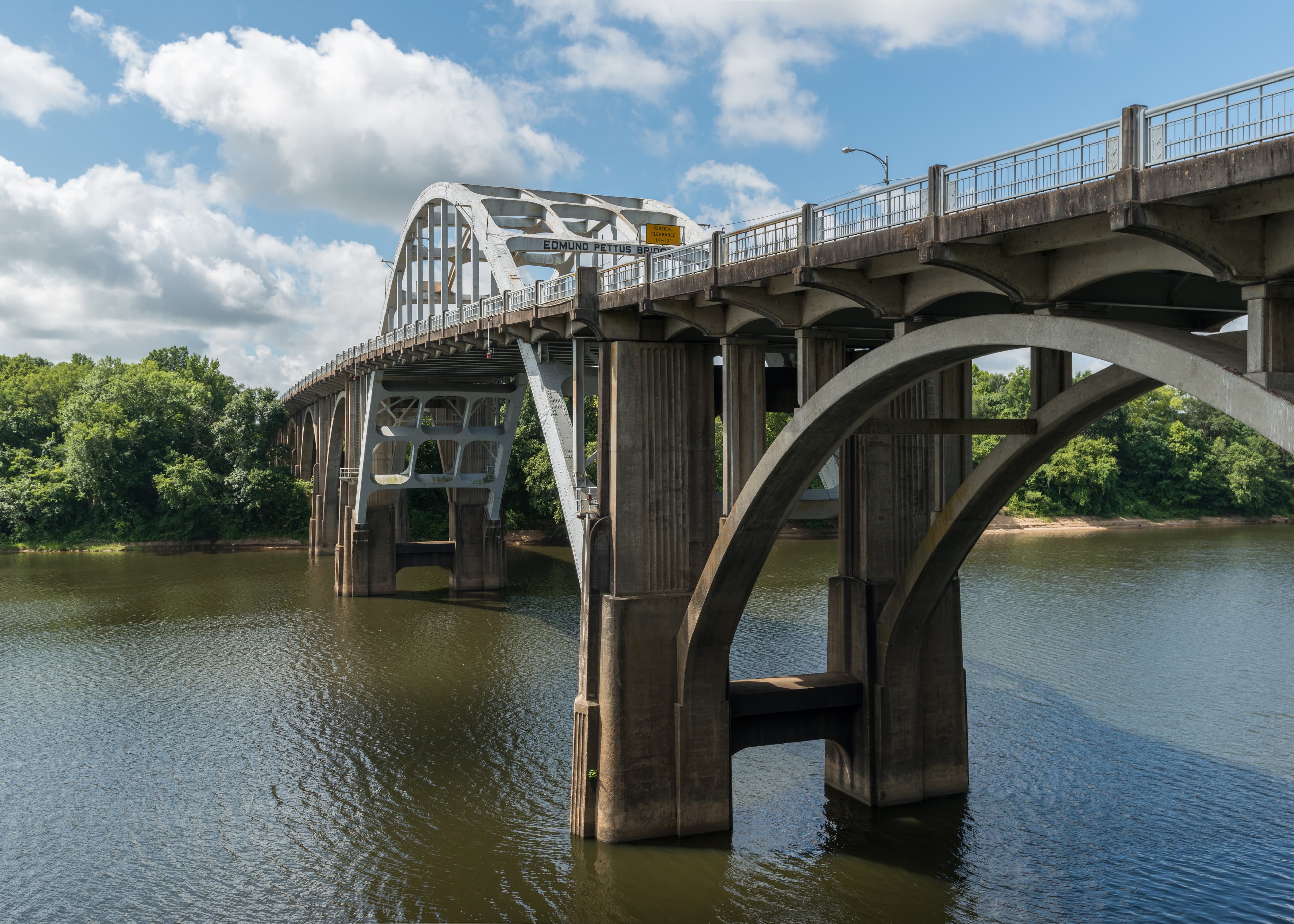 Alabama: The Edmund Pettus Bridge