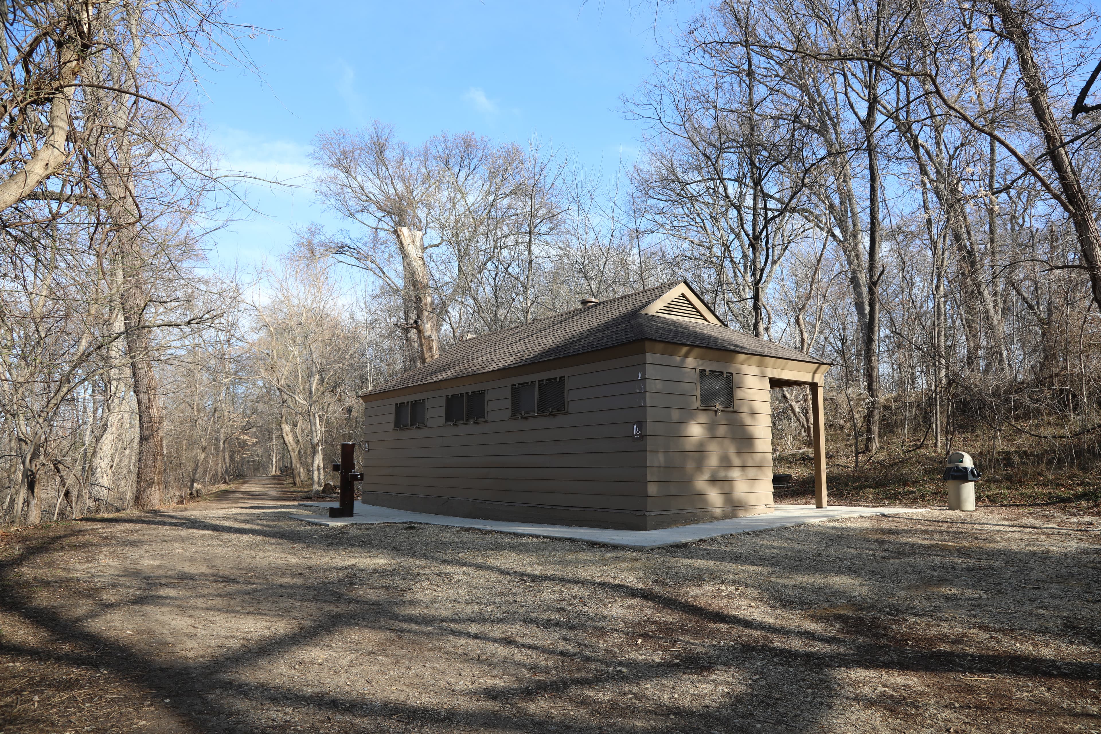 Theodore Roosevelt Island Comfort Station