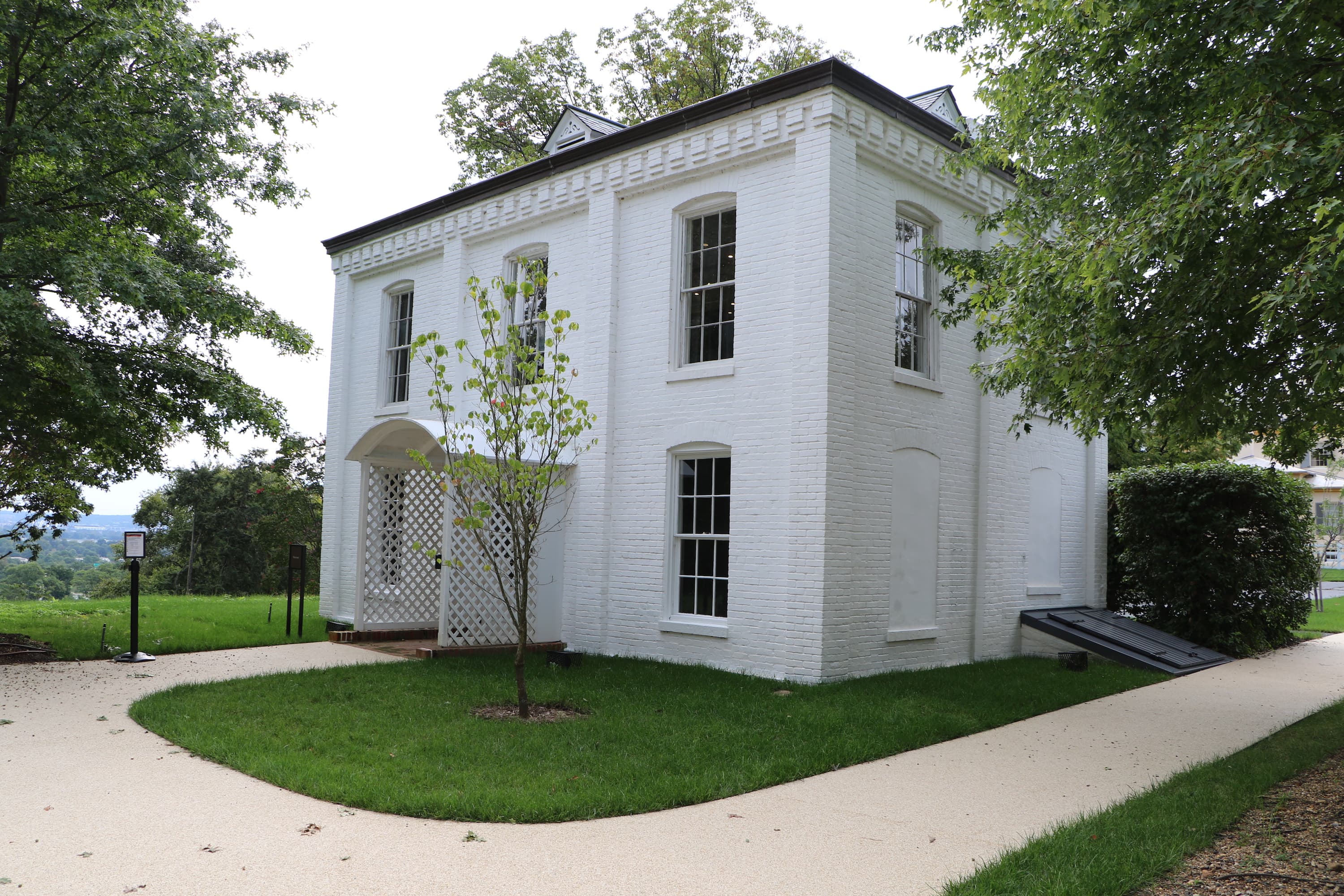 Arlington House Museum