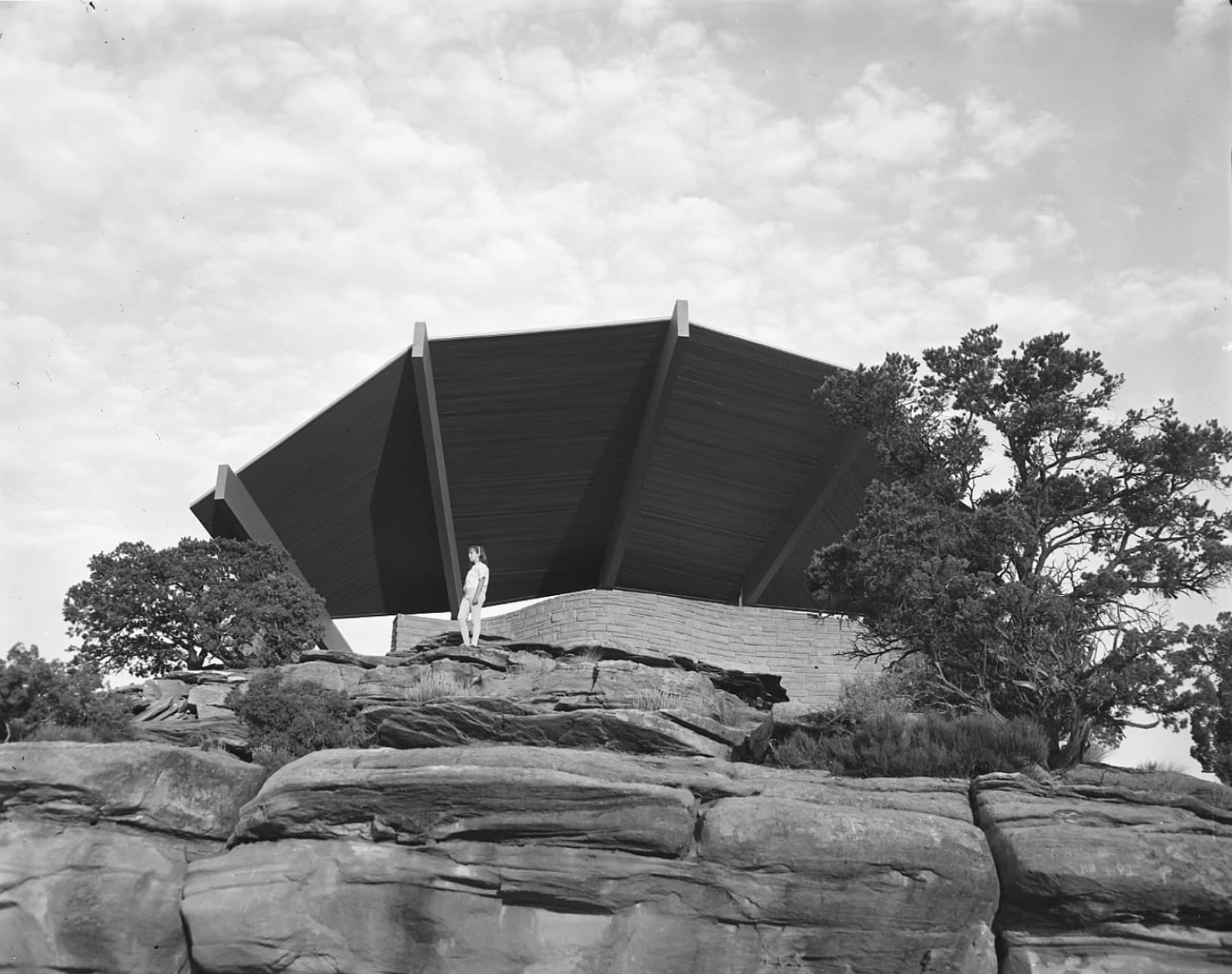 Bookcliff View Shelter