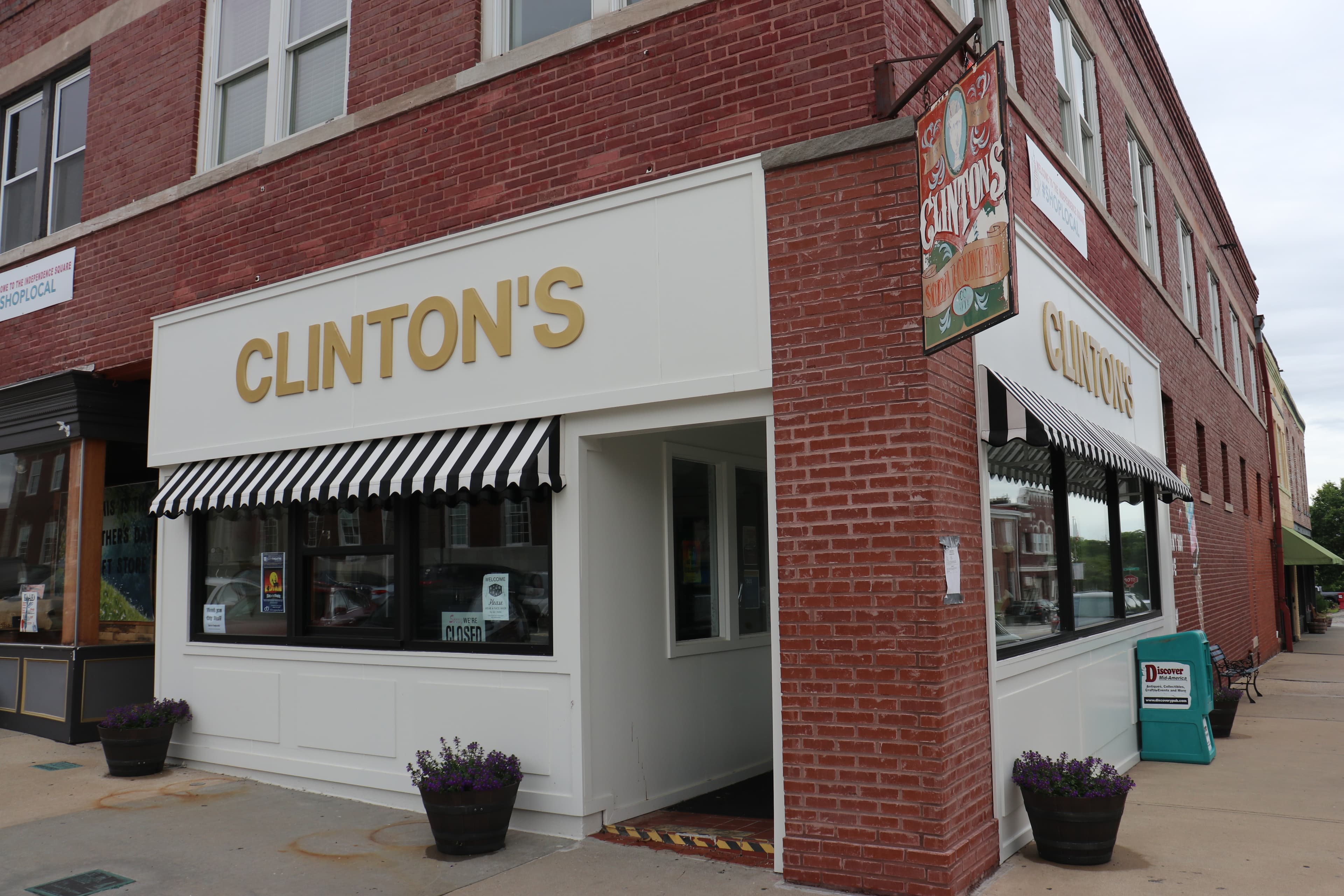 Clinton's Drugstore