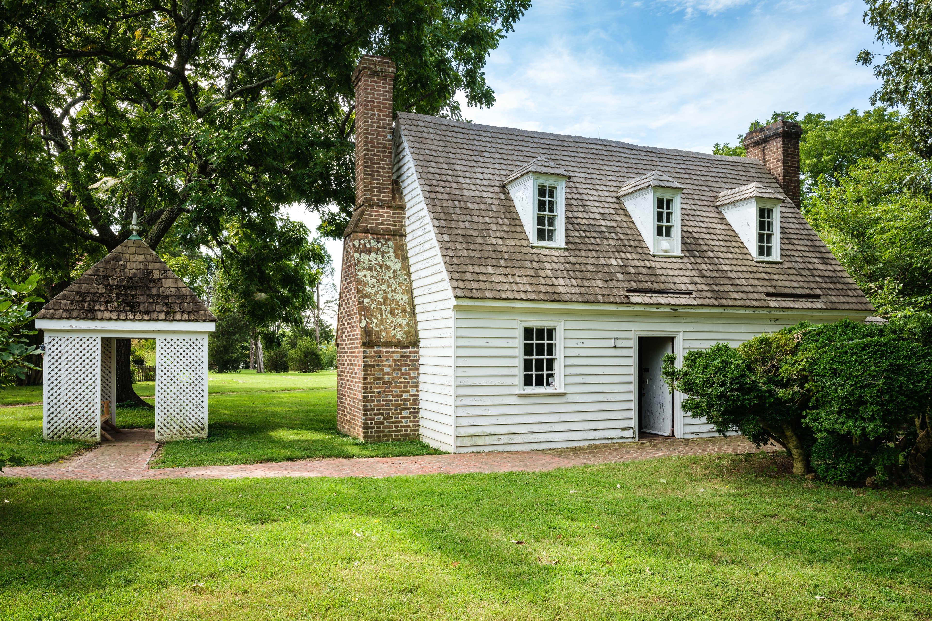 Colonial Revival Kitchen