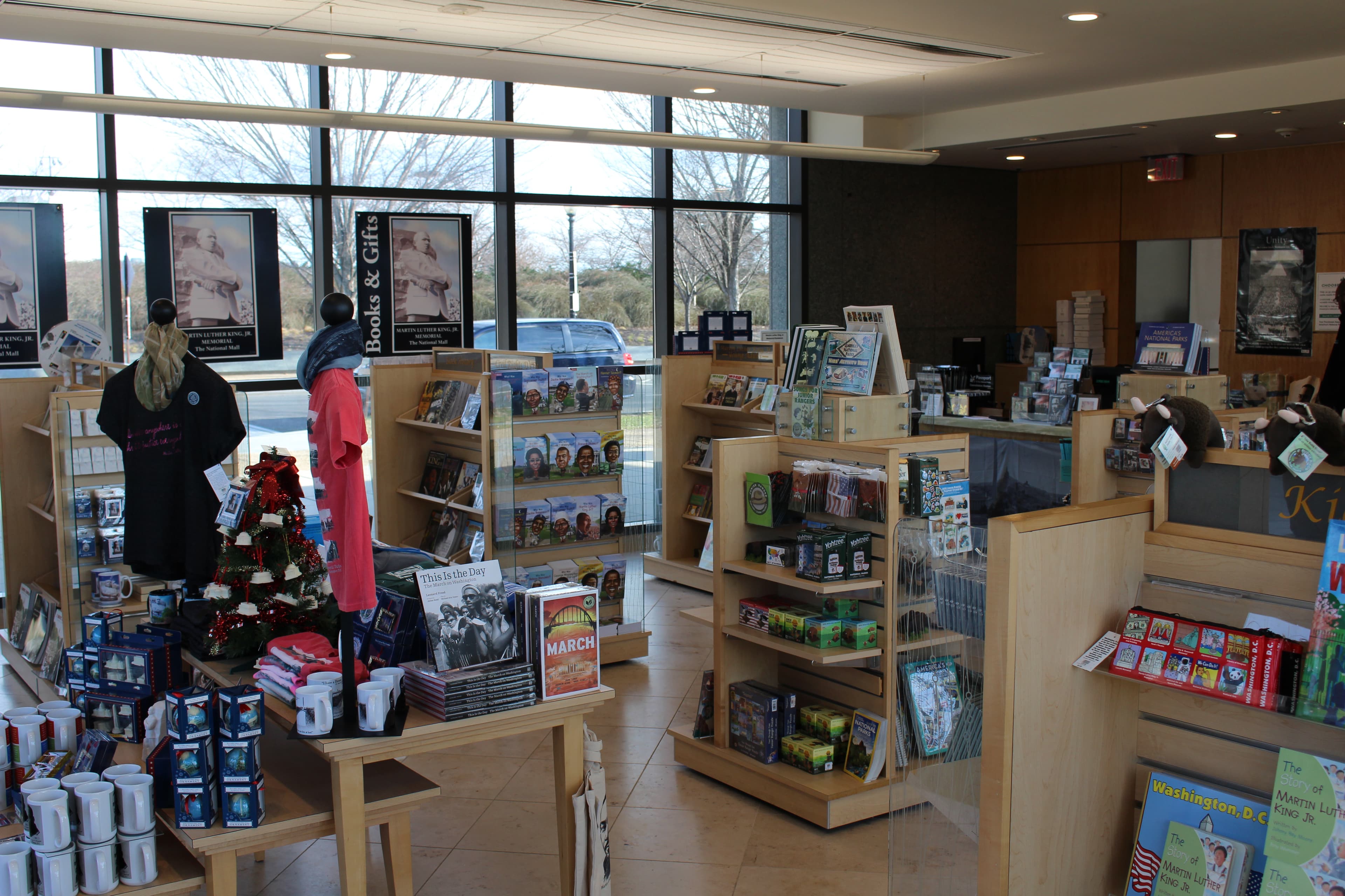 Martin Luther King, Jr. Memorial bookstore & restrooms