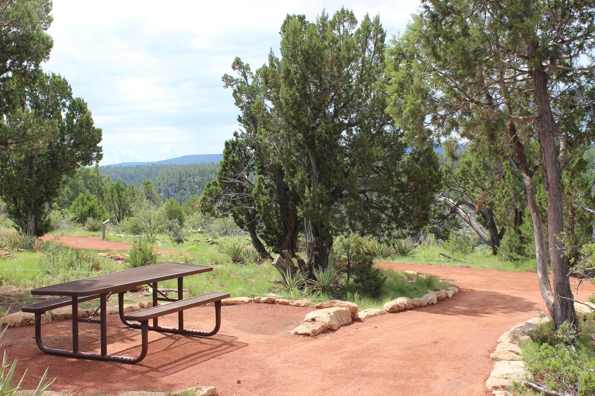 Walnut Canyon Picnic Area